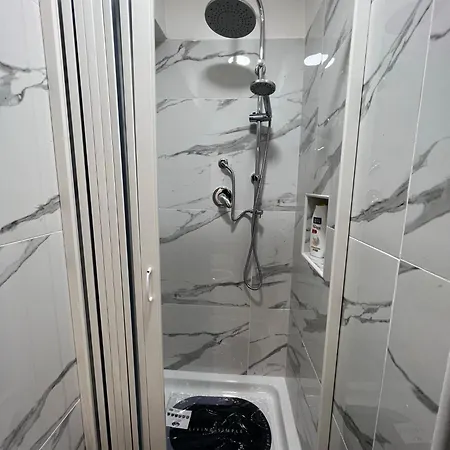 Bro And Sis House * נאפולי