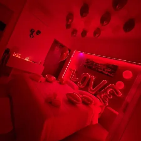 Bro And Sis House ナポリ