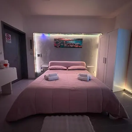 Bro And Sis House *